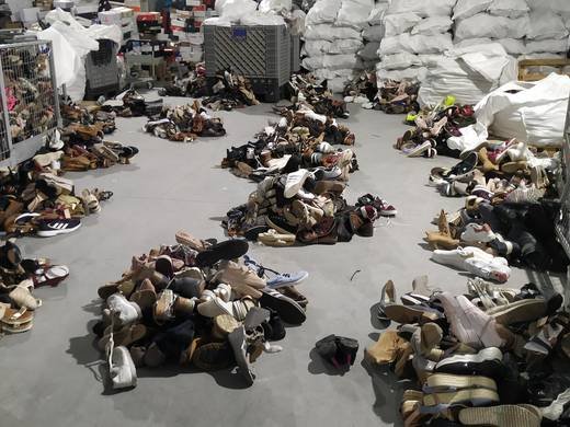 TFN Ventures Grade A used shoes and handbags warehouse photo 16